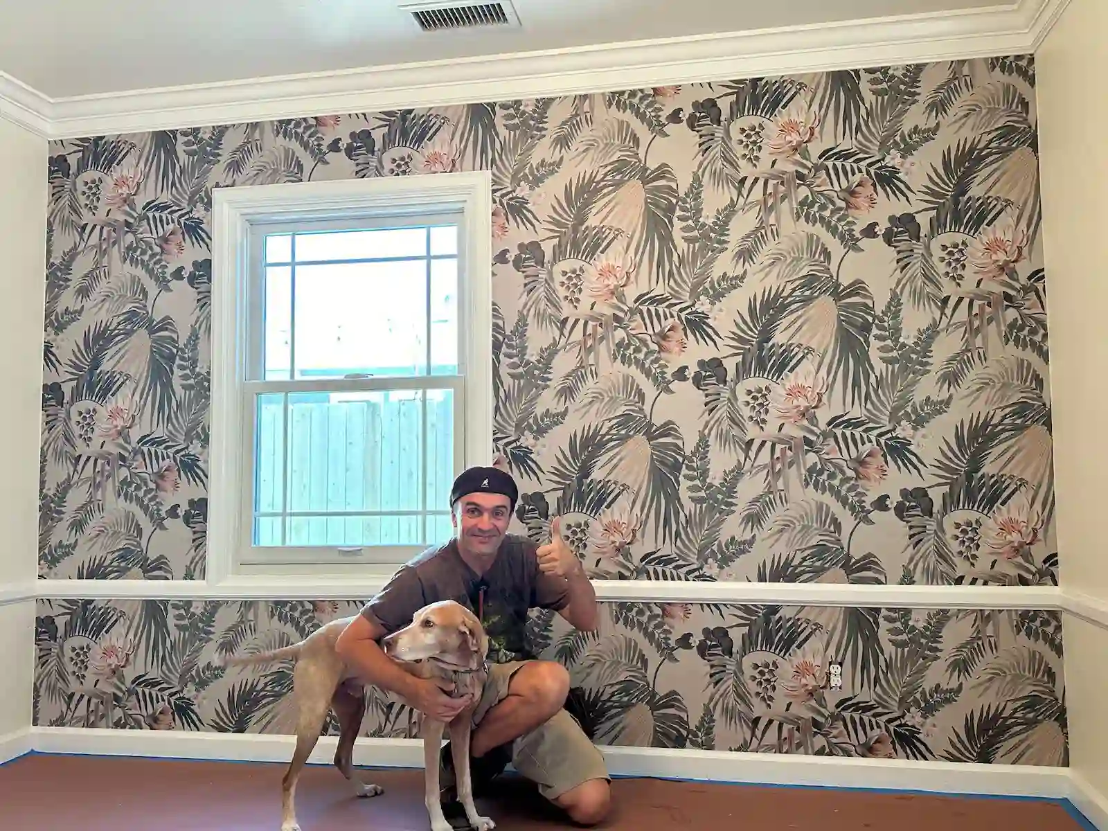 Professional wallpaper installer from Wallpaper Installer Anaheim